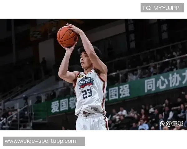 林葳荣膺本土得分王常规赛场均21分季后赛表现更为出色 林葳荣膺本土得分王常规赛场均21分季后赛表现更为出色