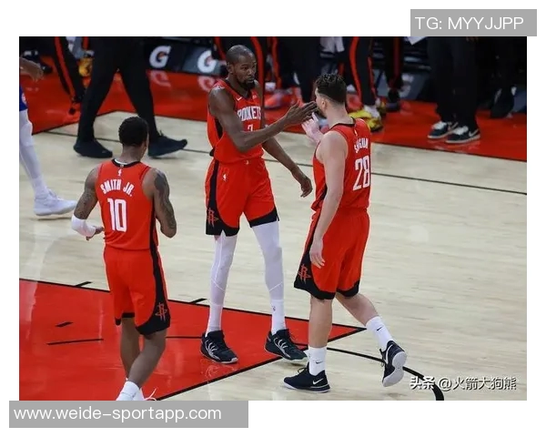 火箭第三阵容逆转险情KD高效表现助力球队逆袭成功