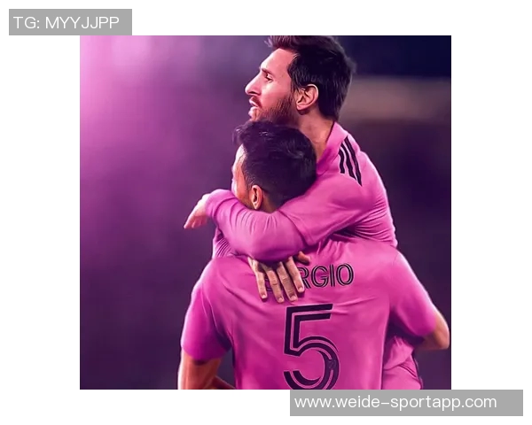 布斯克茨精准直塞助攻梅西单刀机会遗憾打偏错失良机